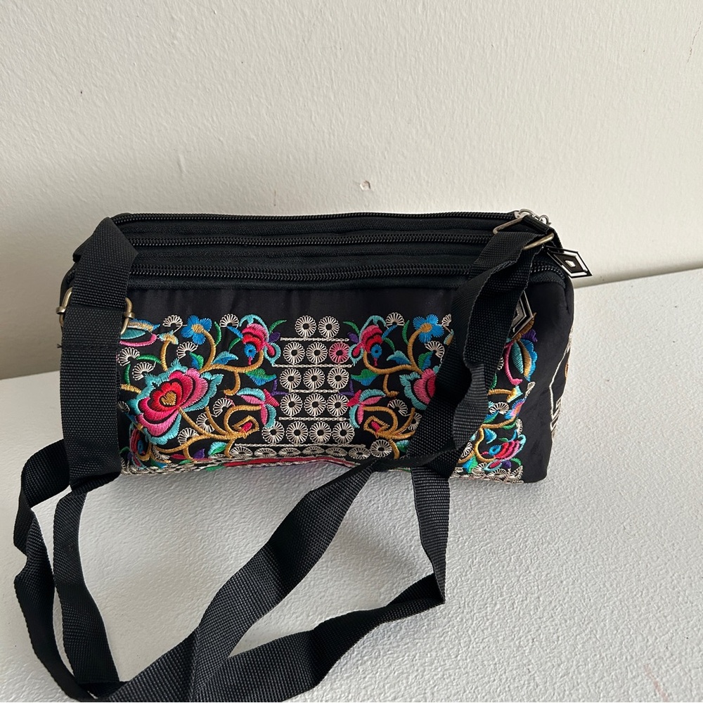 Hmong Women's Vintage Handbag, Hippie Style Crossbody Bag, Ethnic, Embroidered - Picture 4 of 7